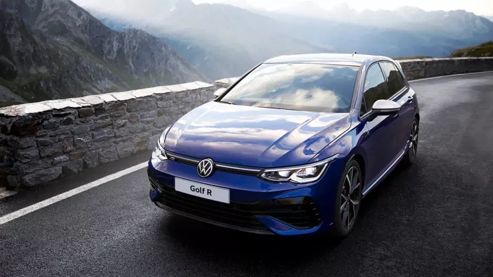 Photo for the post: What Paint Should I Get For My New VW Golf?
