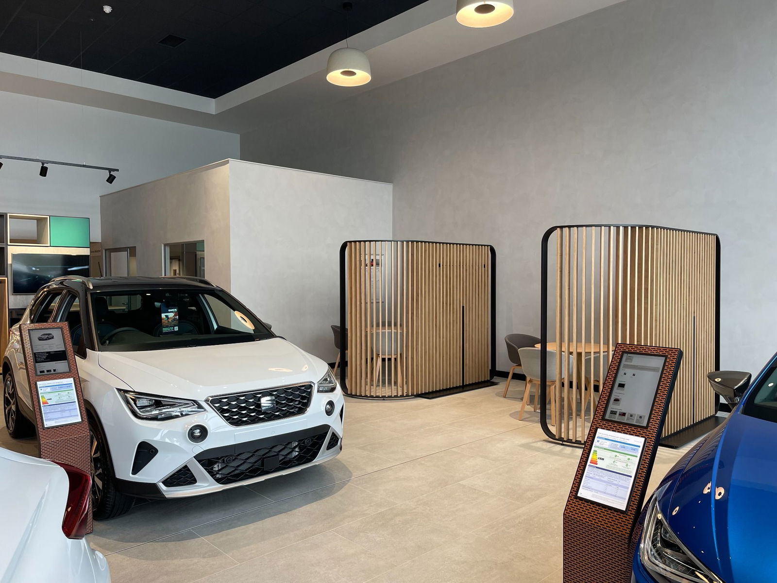 OLDHAM SEAT INTERIOR