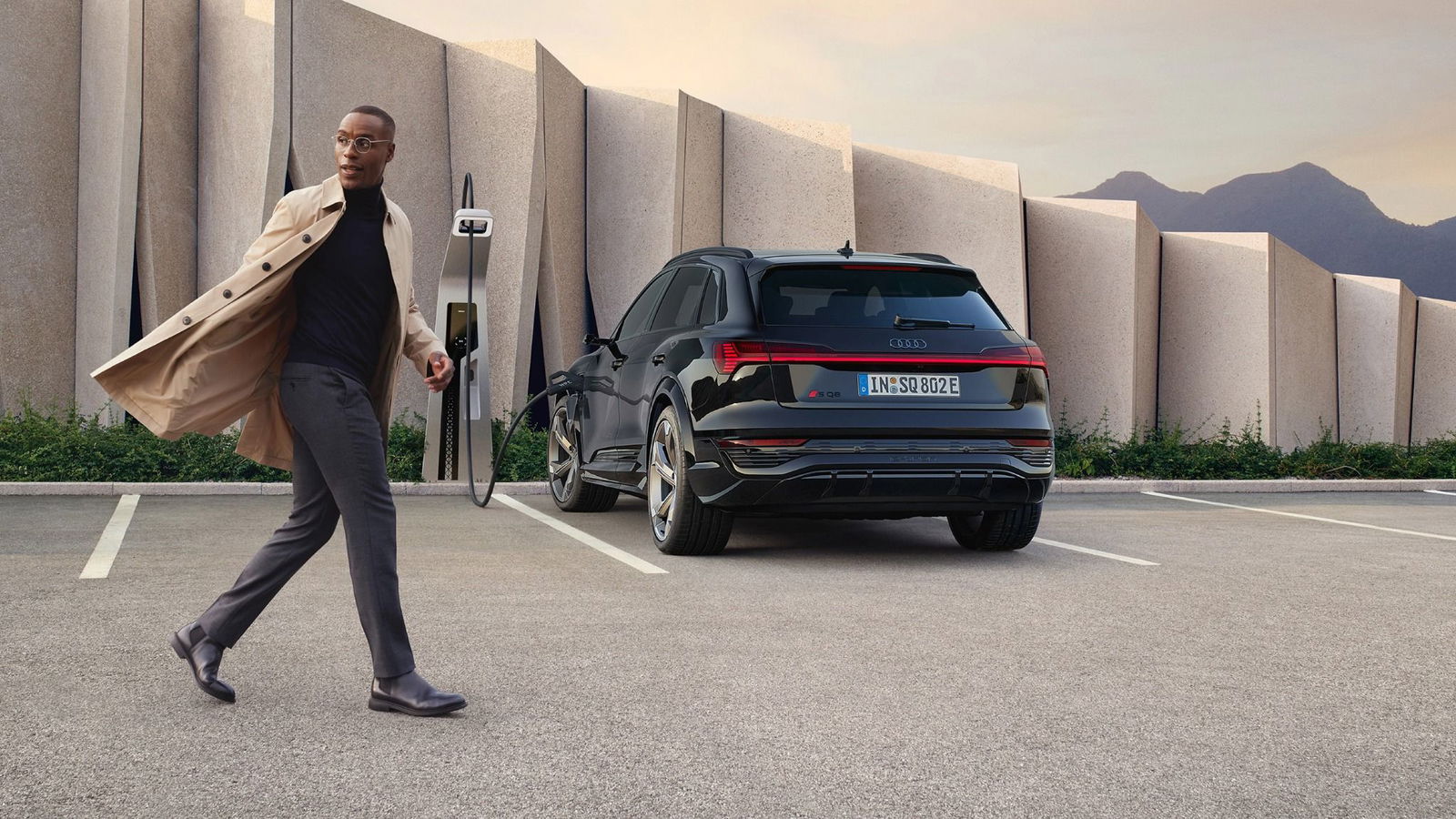 Rear view of SQ8 etron